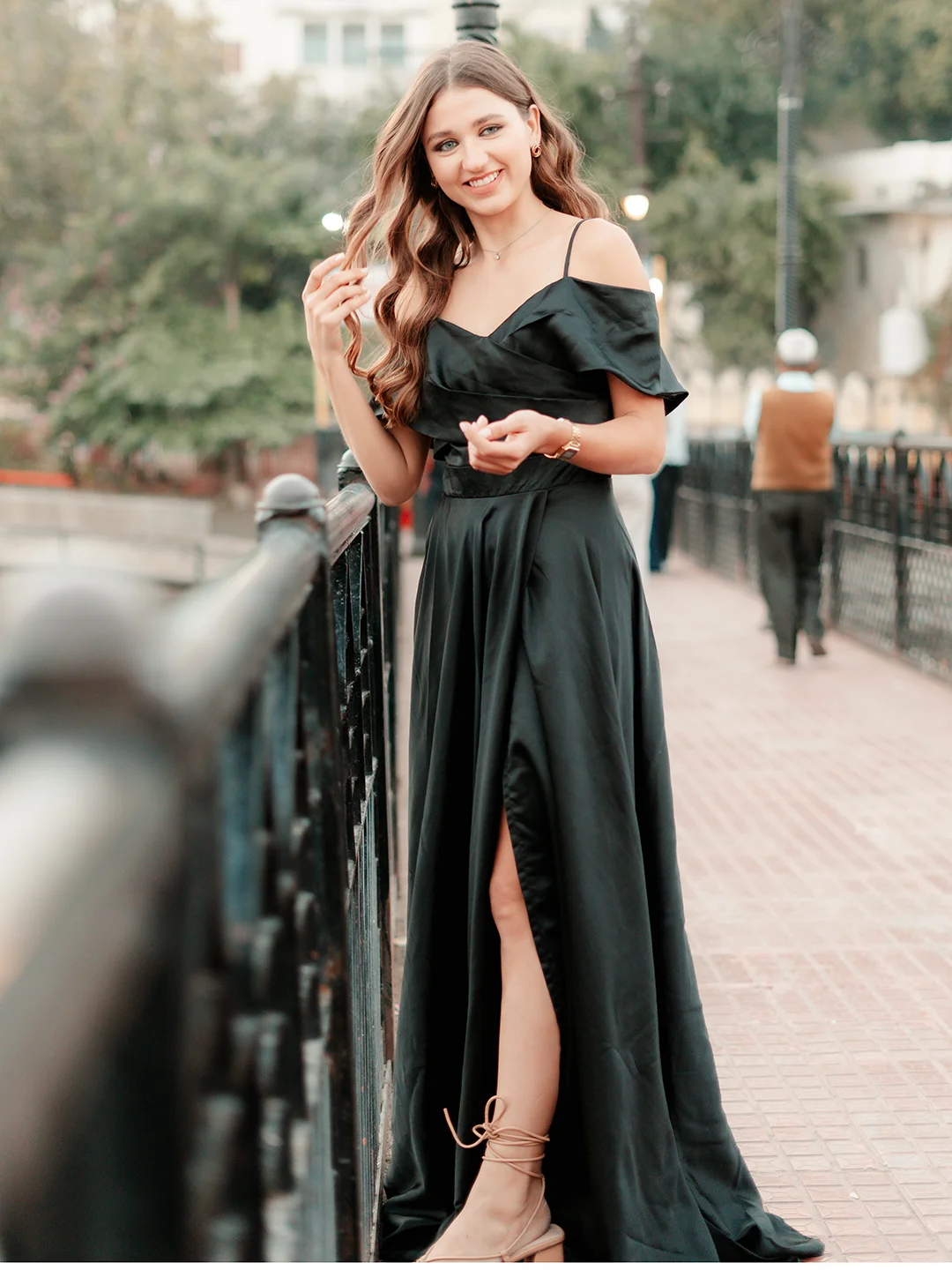 Black Amara Off-Shoulder Prom Dress